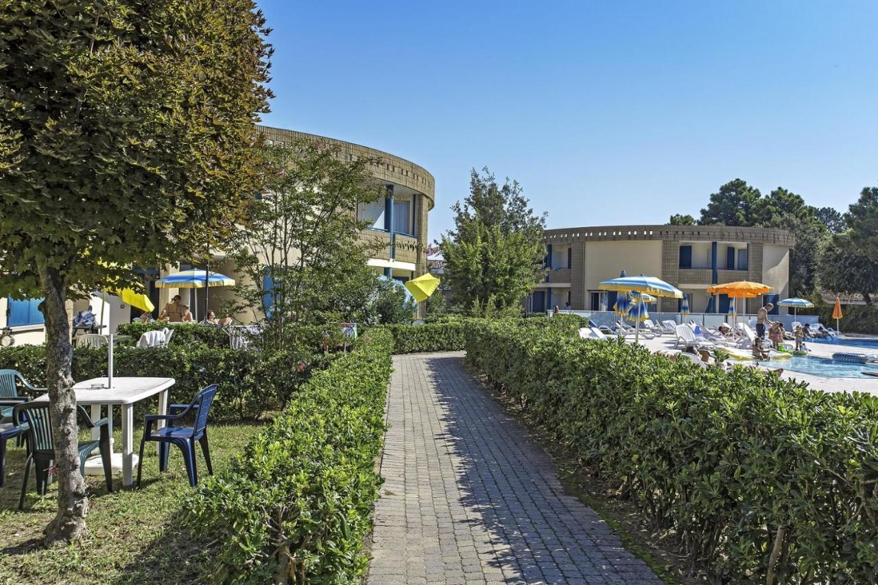 Girasoli Bibione Eksteriør billede