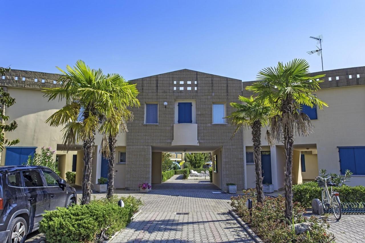 Girasoli Bibione Eksteriør billede